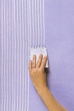 Combed wall stripes