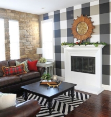 Intersecting vertical and horizontal stripes creates wall plaids