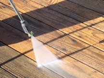 Pressure cleaning a deck