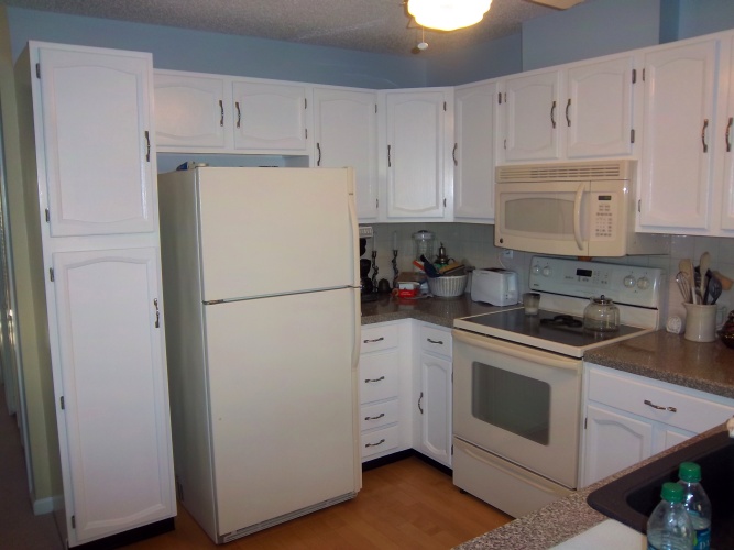 After: painted cabinets look fresh