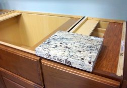 selecting kitchen countertop color