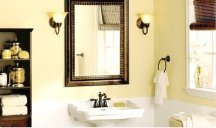 Soft yellow color idea for painting a bathroom