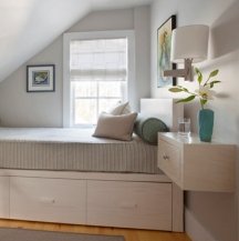 Small rooms need a blended color scheme